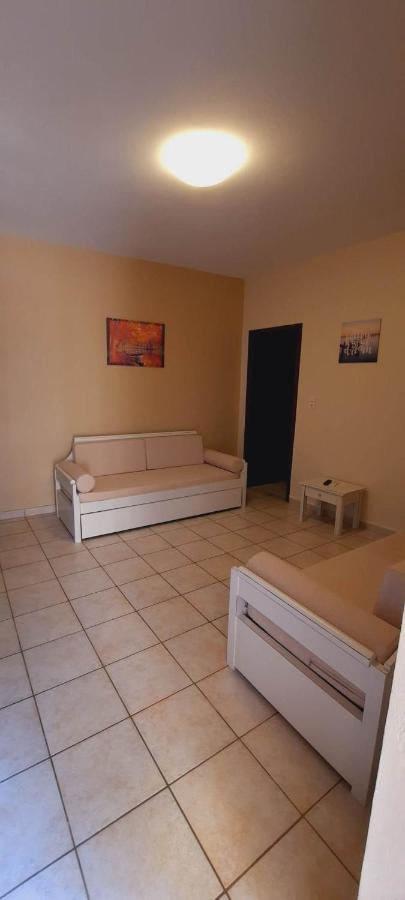 Lola'S Hotel Platanias  Exterior photo