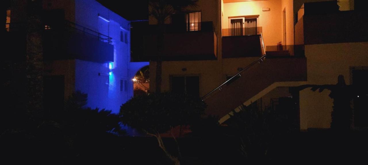 Lola'S Hotel Platanias  Exterior photo