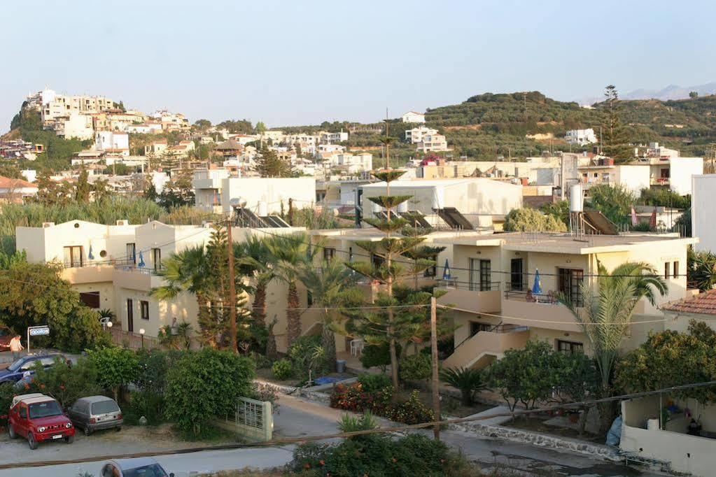 Lola'S Hotel Platanias  Exterior photo